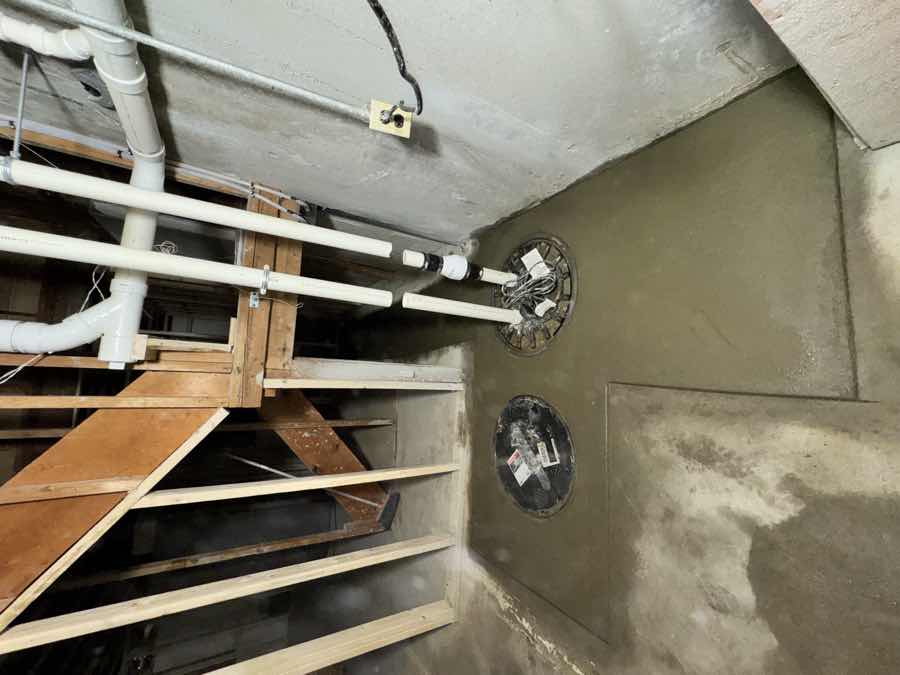 Interior drain and pump pits finished in fresh concrete